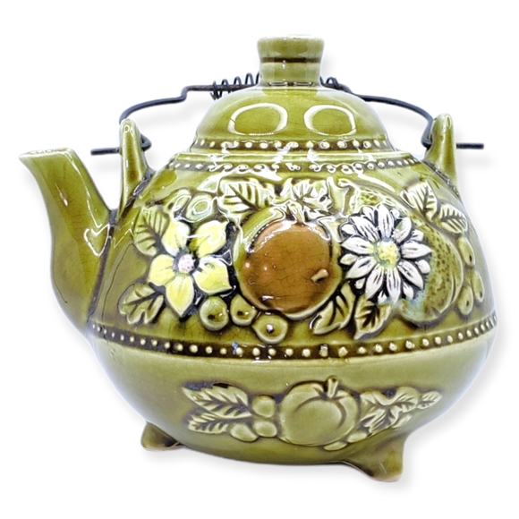 Vintage Avacado Green Fruit Ceramic Tea Pot Made In Japan